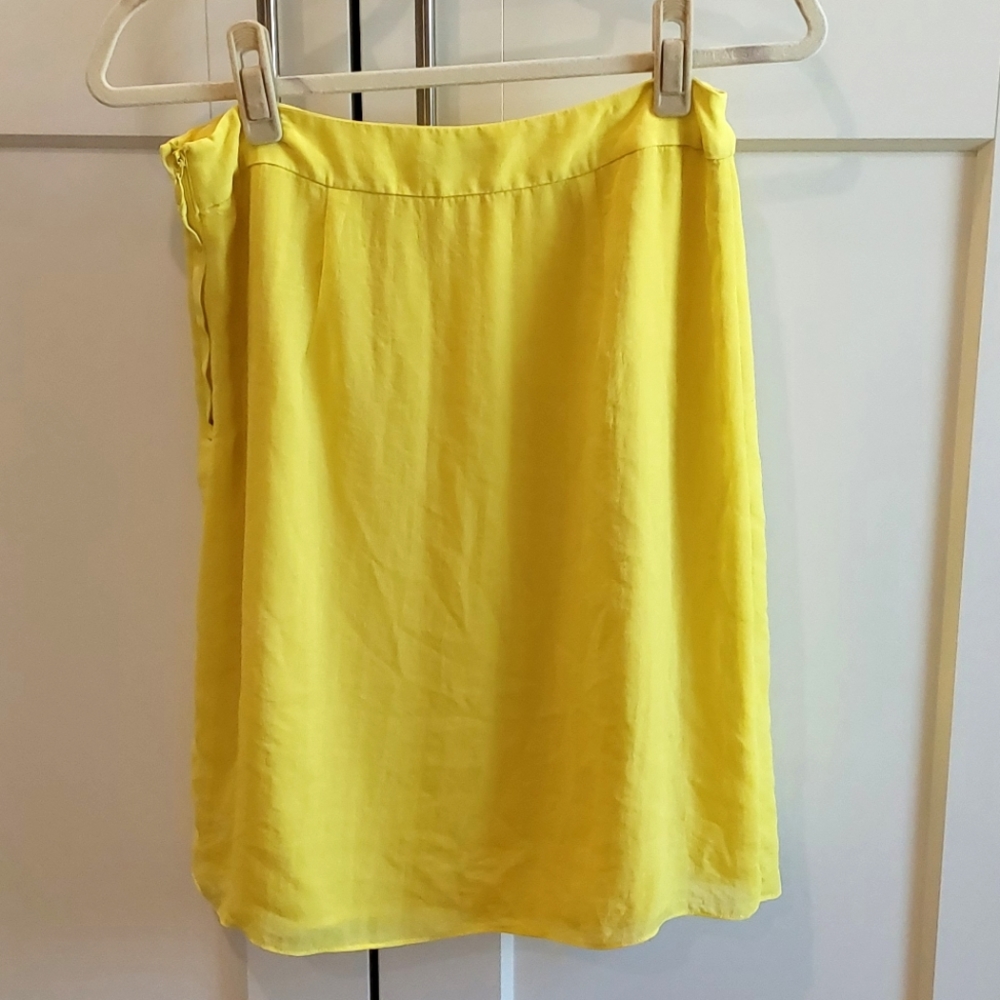 H&M Lined Ruffle Yellow Skirt - Picture 2 of 4